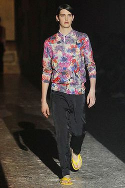 Dries Van Noten  08װ