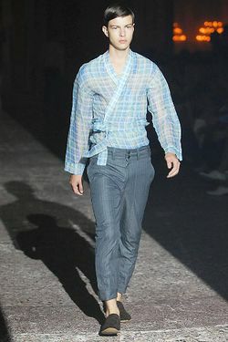 Dries Van Noten  08װ