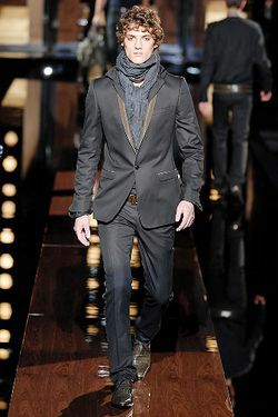 Dolce & Gabbana  08װ