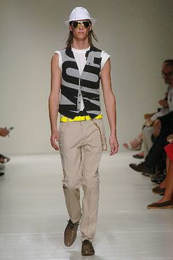 Moschino 08װ 