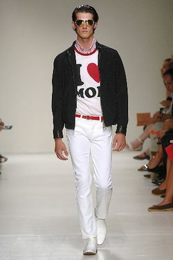 Moschino 08װ 