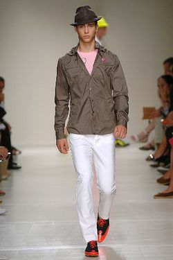 Moschino 08װ 
