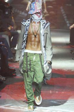 John Galliano08װ