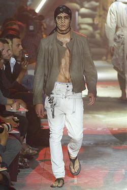 John Galliano08װ