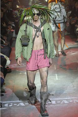 John Galliano08װ