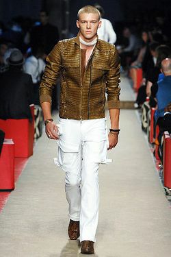 Roberto Cavalli 08װ