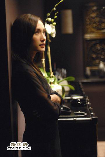 Maggie Q͸˯Ըоع