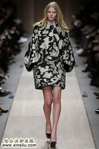 ģضLara Stone
