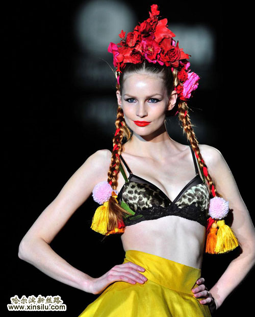 ��������������