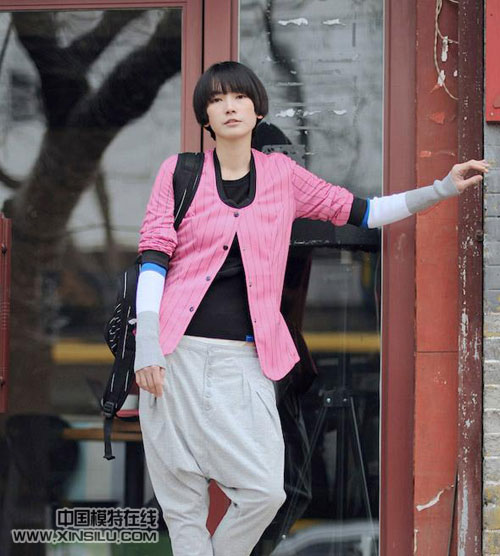 �������